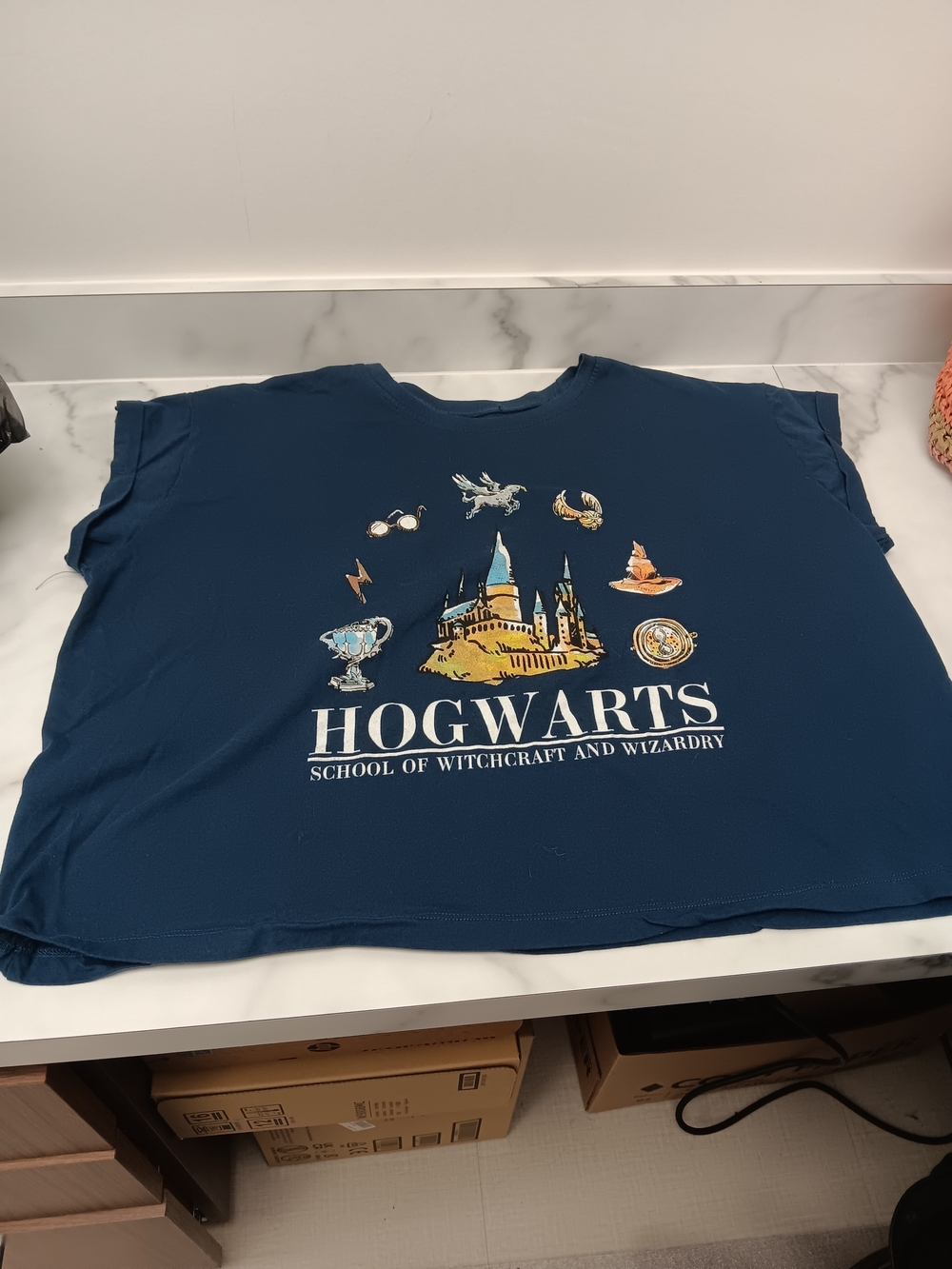 Warner Bros. Navy Blue Hogwarts Kids Graphic Tee